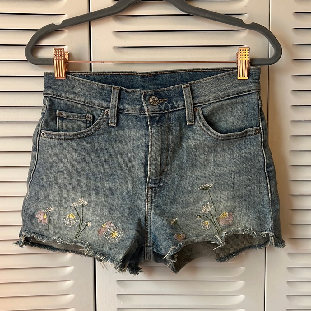 Levi’s | Floral Stitched Jean Shorts